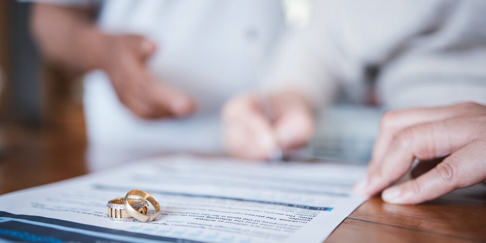 Handling Divorce with a Non-Citizen Spouse: Immigration and Legal Complications in New Jersey Handling Divorce with a Non-Citizen Spouse: Immigration and Legal Complications in New Jersey