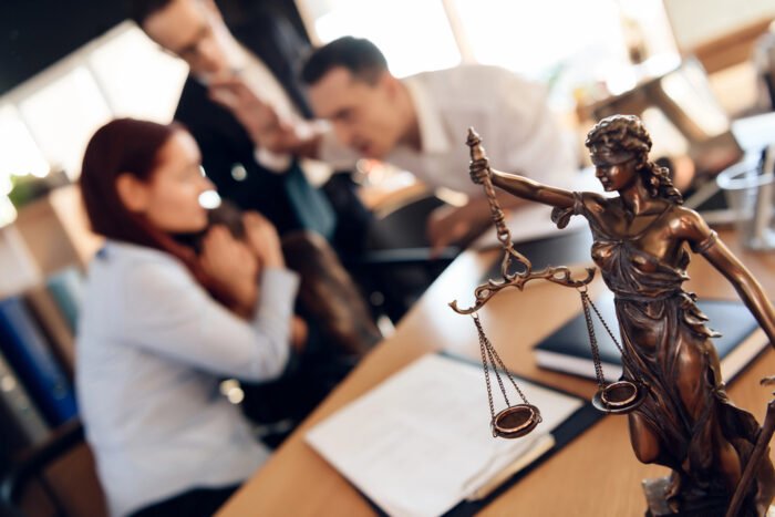 Divorce Mediation vs. Litigation- Understanding the Pros and Cons Divorce Mediation vs. Litigation: Understanding the Pros and Cons